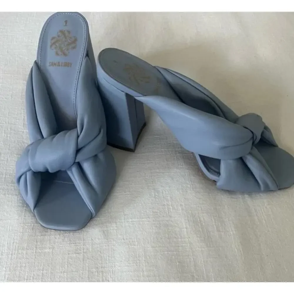 Sam and Libby blue leather bow ties sandals heels sz 7